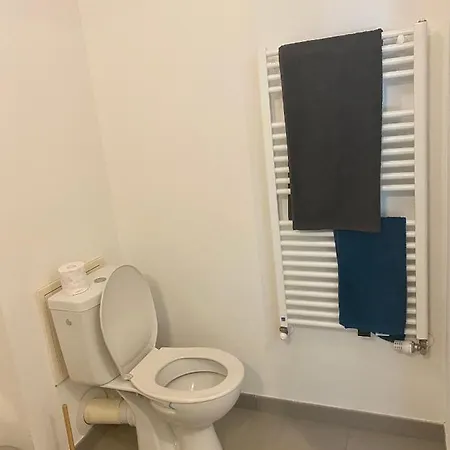 Studio Renove Proche Commodites アパート