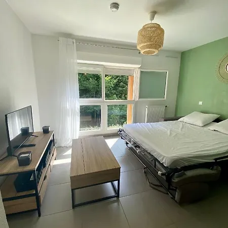 Apartment Studio Renove Proche Commodites